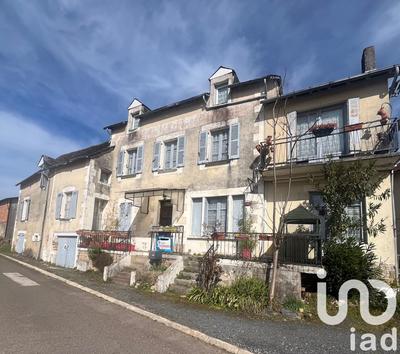 Maison - 255 m² - 6 pièces