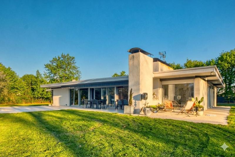 Pavillon - 135 m² - 6 pièces