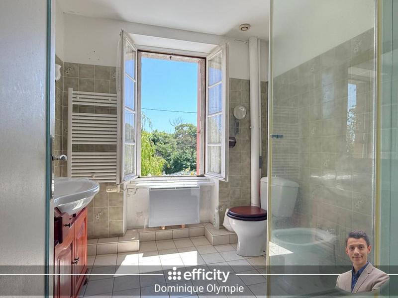 Maison - 154 m² - 8 pièces