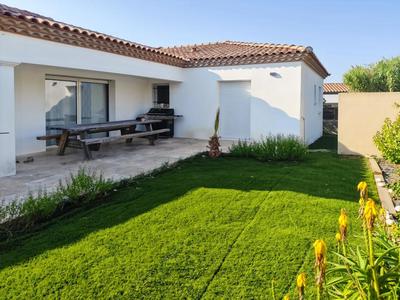 Maison - 240 m² - 9 pièces