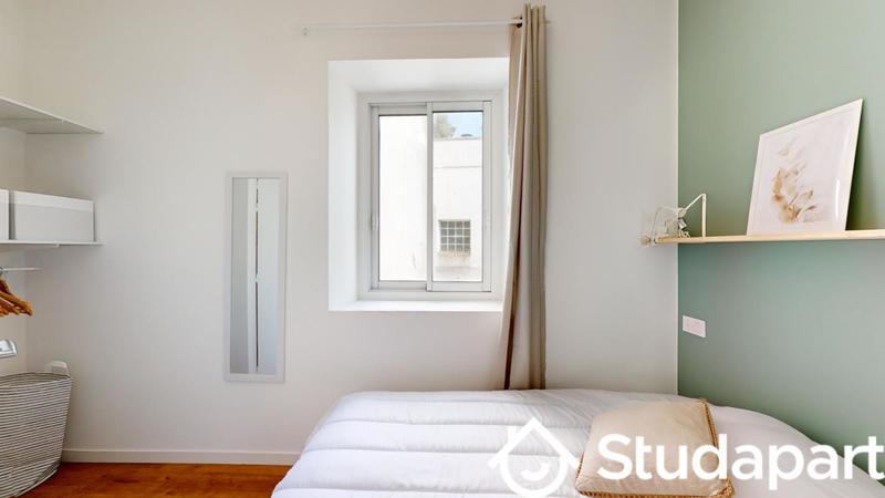 Chambre - 9 m² - 1 pièce