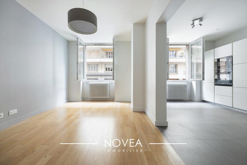 Appartement - 90 m² - 4 pièces