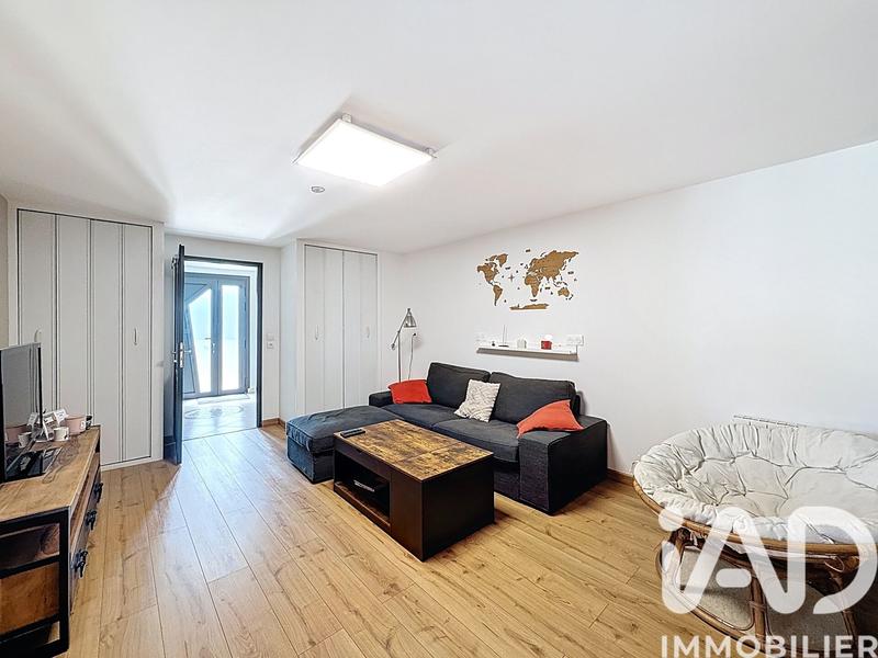 Maison - 255 m² - 7 pièces