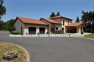 Maison - 195 m² - 8 pièces