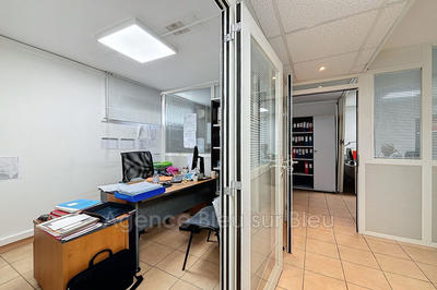 Bureau - 153 m²