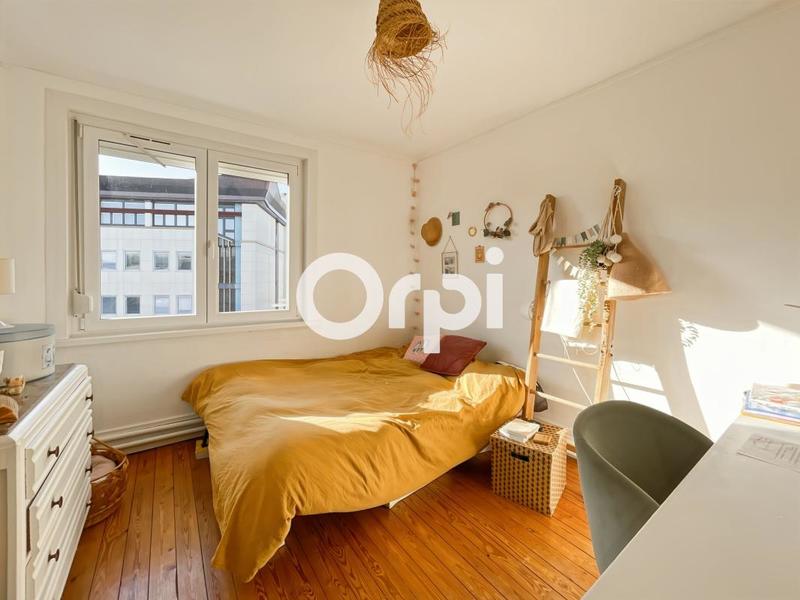 Appartement - 91 m² - 4 pièces