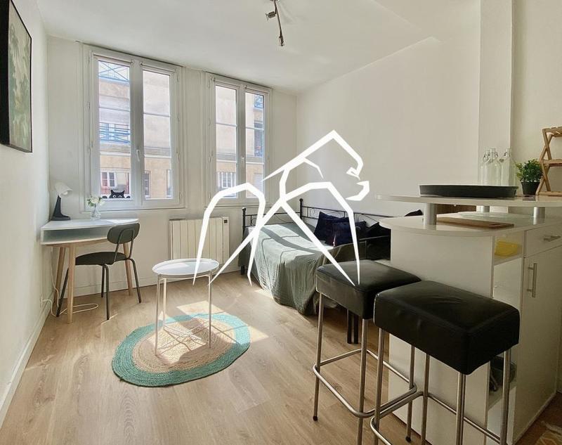 Appartement ancien - 17 m² - 1 pièce