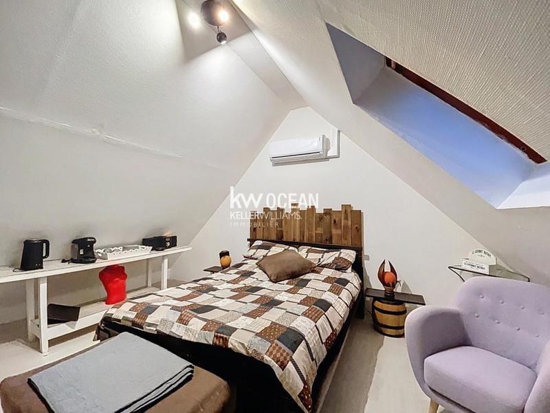 Maison - 176 m² - 8 pièces