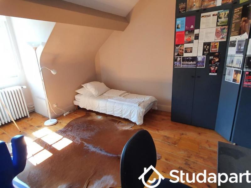 Chambre - 13 m² - 1 pièce