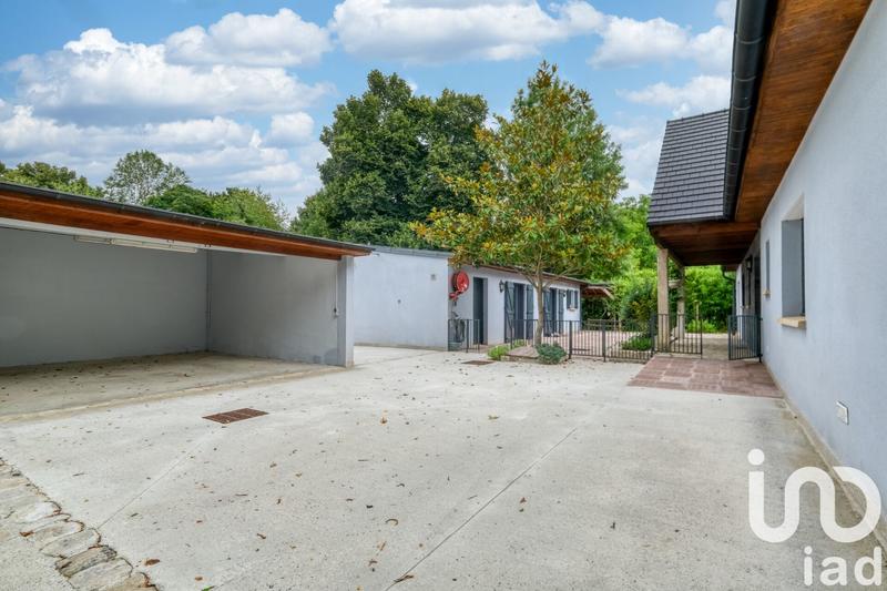 Maison - 200 m² - 7 pièces