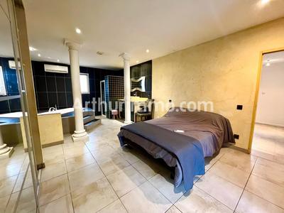 Maison - 170 m² - 6 pièces