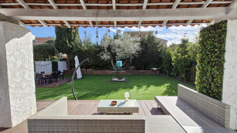 Maison - 101 m² - 4 pièces