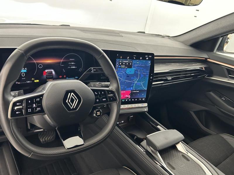 Renault Austral E-Tech hybrid 200 Iconic