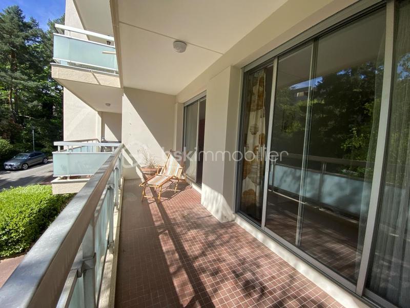 Appartement - 140 m² - 6 pièces