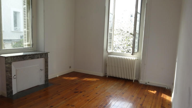 Maison - 258 m² - 11 pièces