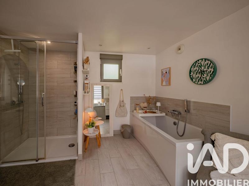 Maison - 142 m² - 5 pièces