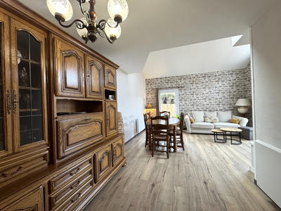 Maison - 90 m² - 5 pièces