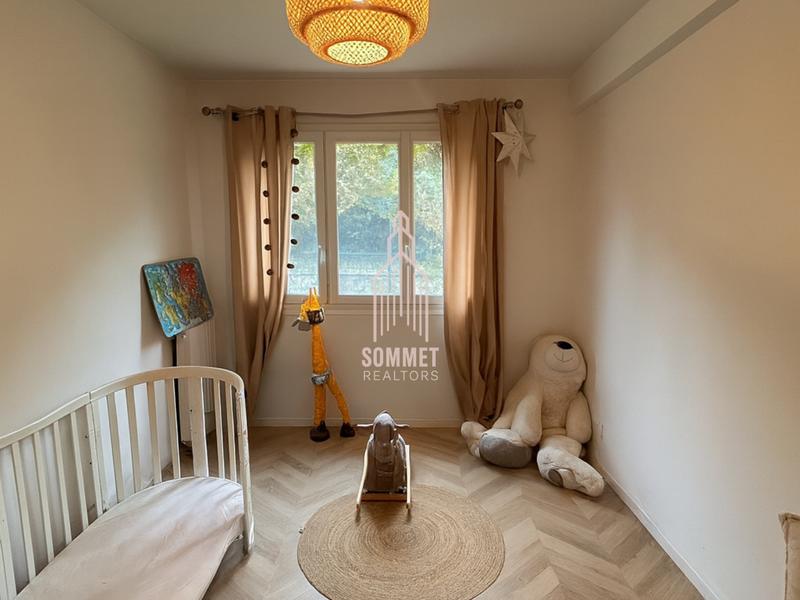 Appartement - 99 m² - 4 pièces