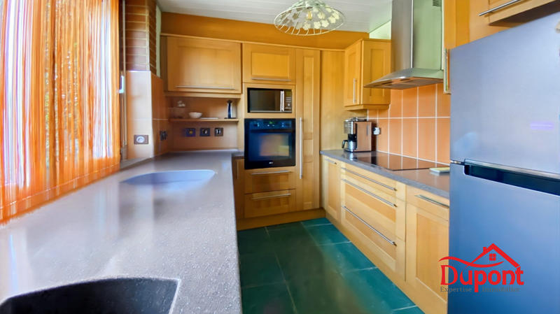 Maison - 150 m² - 5 pièces