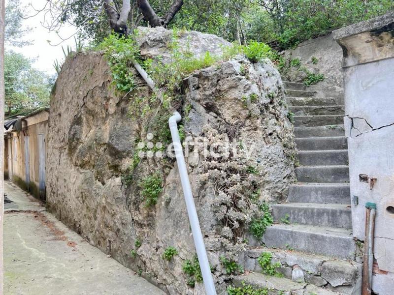 Maison - 180 m² - 7 pièces