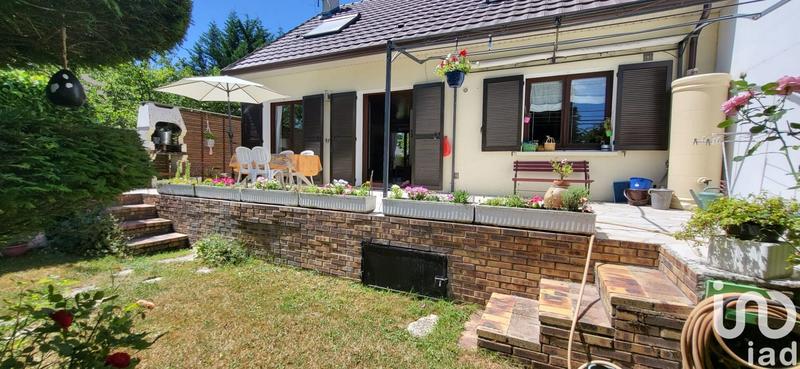 Maison - 104 m² - 4 pièces