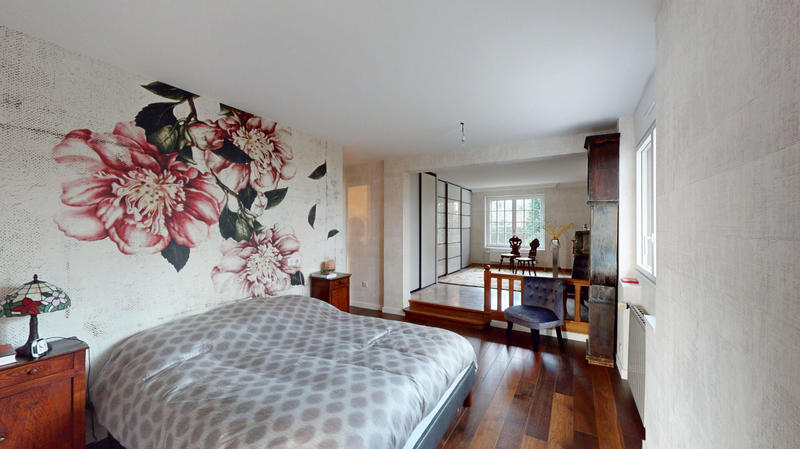 Maison - 357 m² - 9 pièces