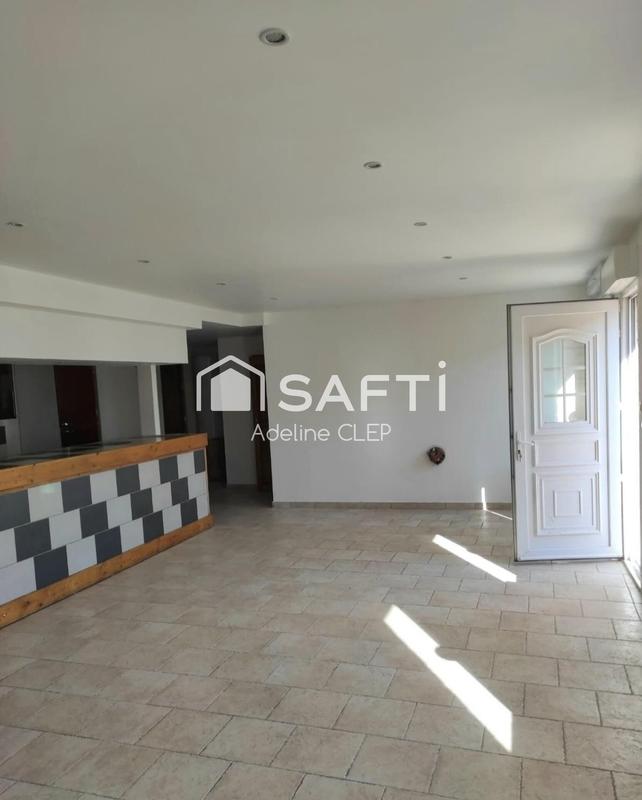 Maison - 324 m² - 15 pièces