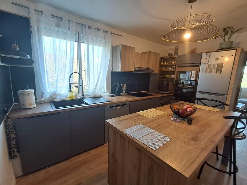 Maison - 105 m² - 4 pièces