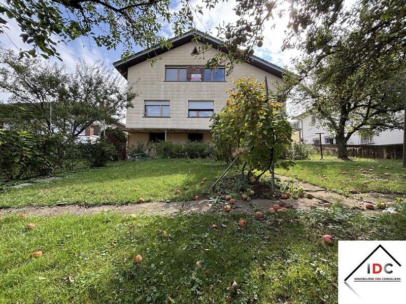 Maison - 198 m² - 5 pièces