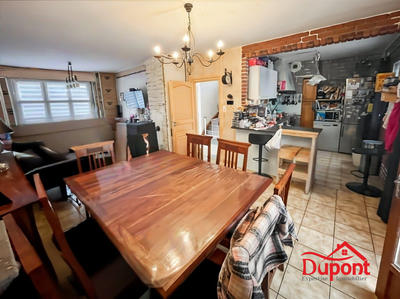 Maison - 98 m² - 5 pièces