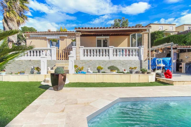 Maison - 105 m² - 4 pièces