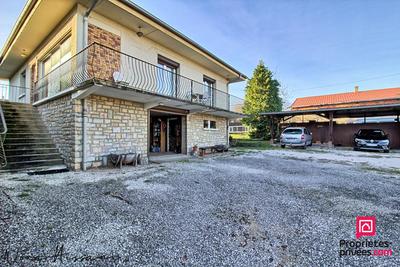 Maison - 110 m² - 4 pièces