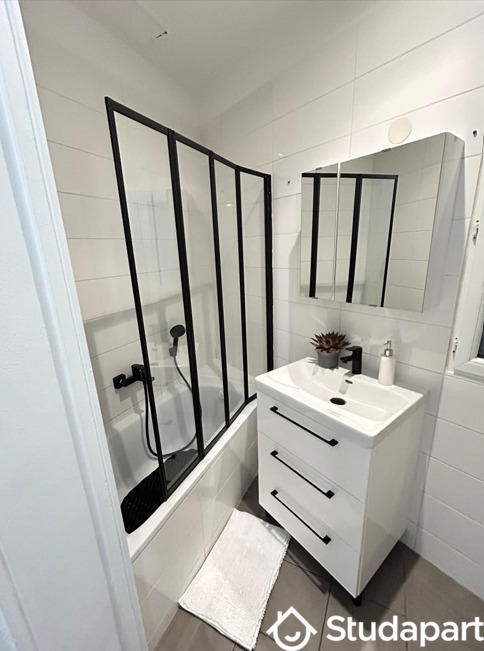 Chambre - 15 m² - 1 pièce