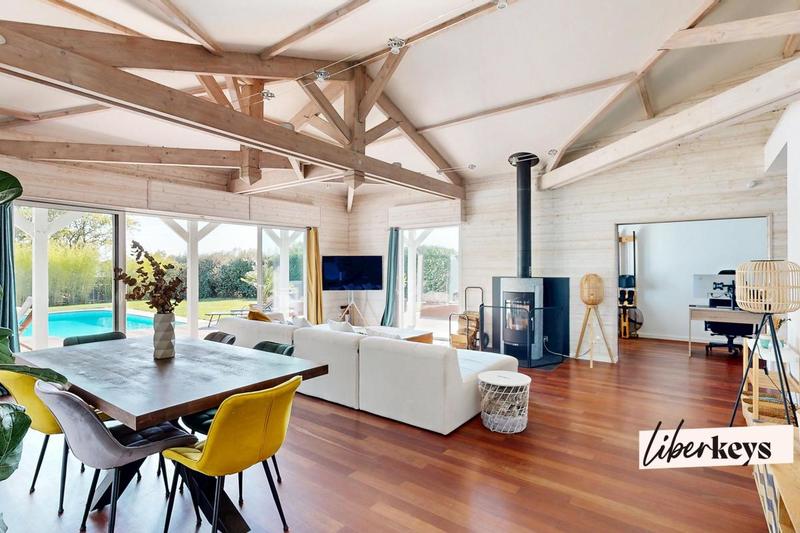 Villa - 180 m² - 6 pièces