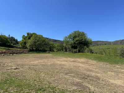 Terrain - 1 104 m²