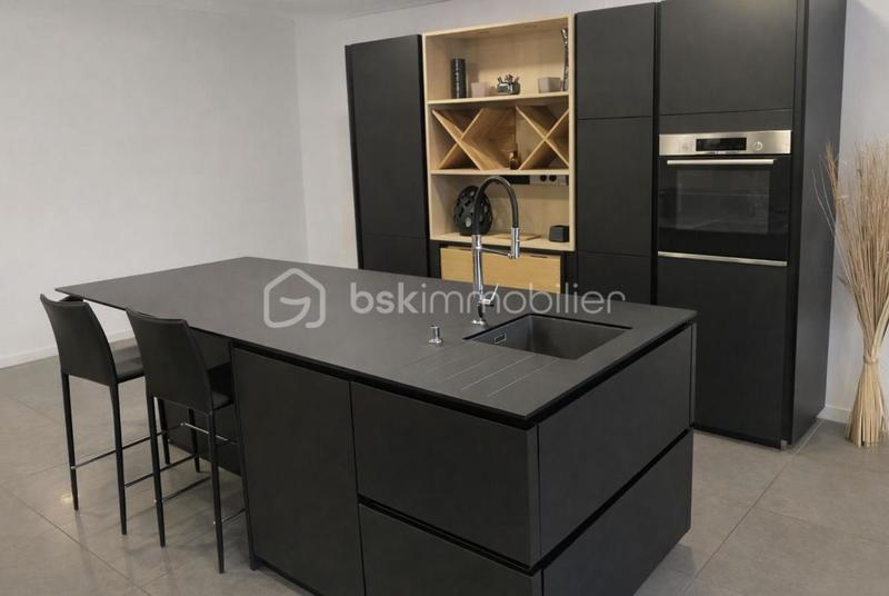 Appartement - 108 m² - 4 pièces