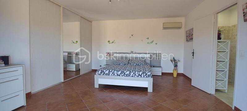 Demeure - 160 m² - 5 pièces