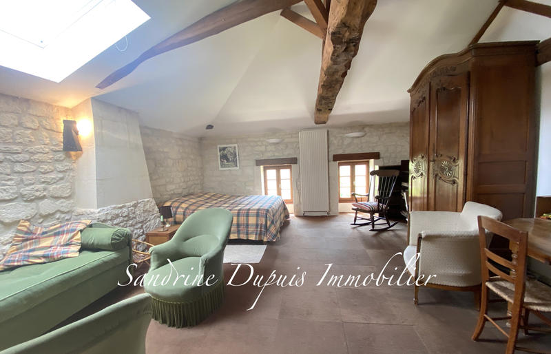 Maison - 210 m² - 7 pièces