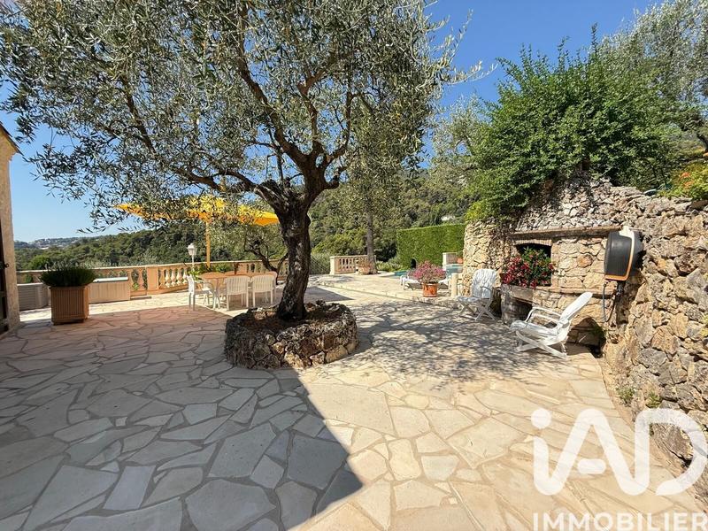 Maison - 171 m² - 6 pièces