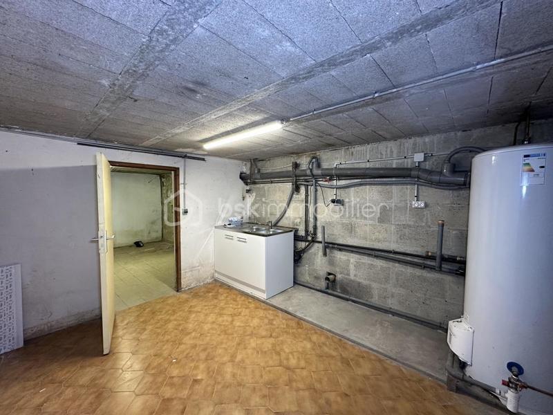 Maison - 207 m² - 7 pièces