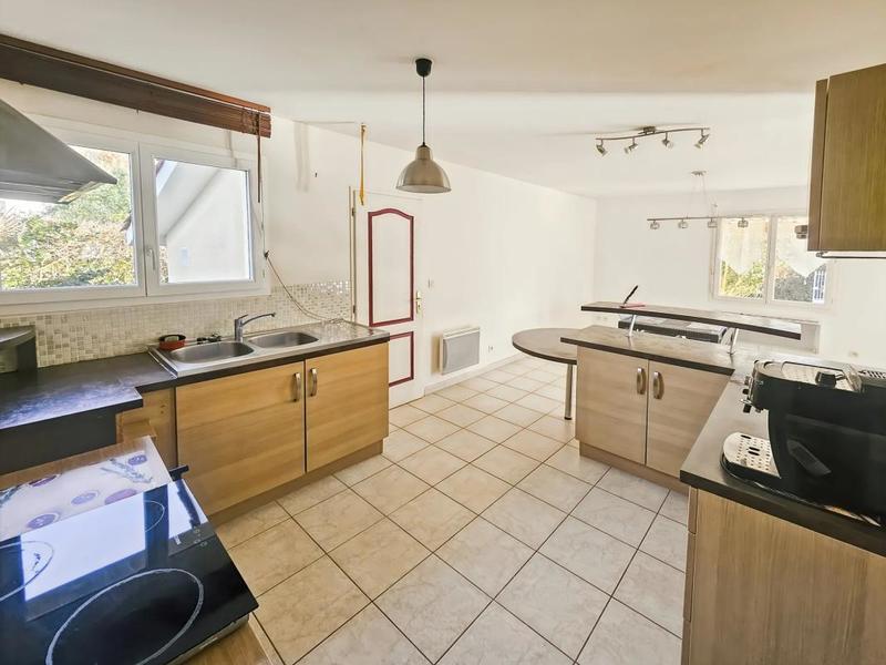 Maison - 92 m² - 4 pièces