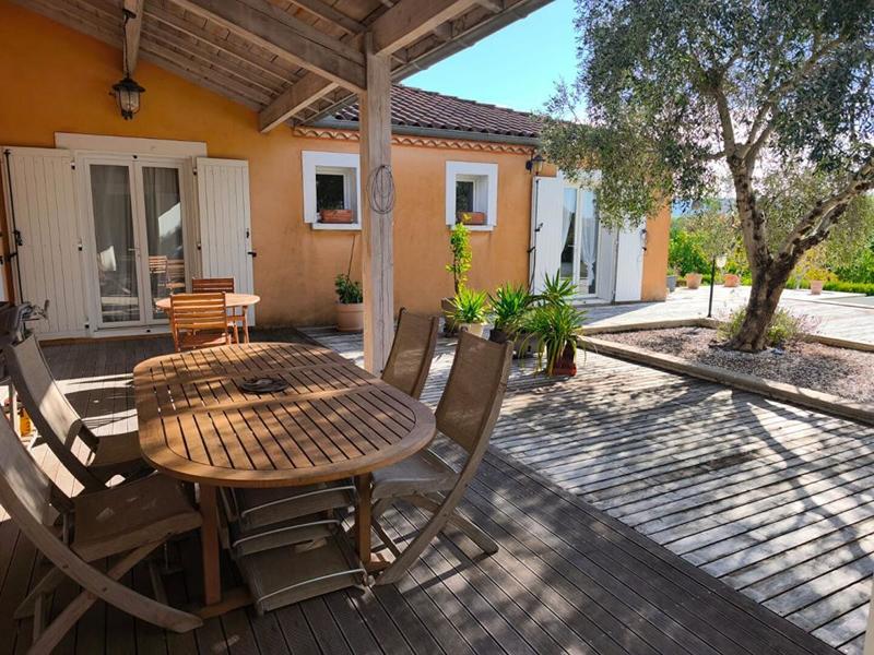 Maison - 230 m² - 7 pièces