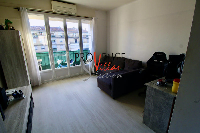 Appartement - 65 m² - 4 pièces