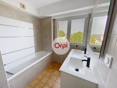 Appartement - 111 m² - 4 pièces