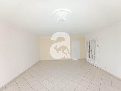 Appartement - 81 m² - 3 pièces