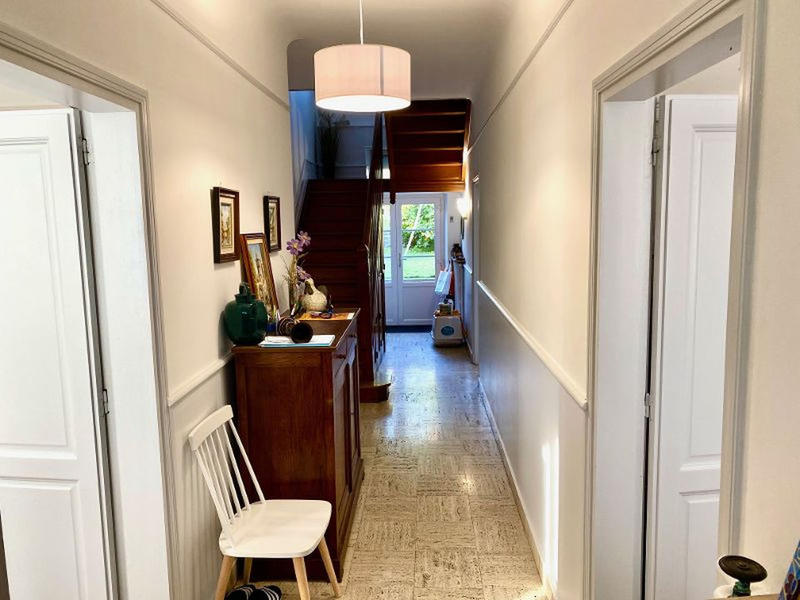 Maison bourgeoise - 250 m² - 9 pièces