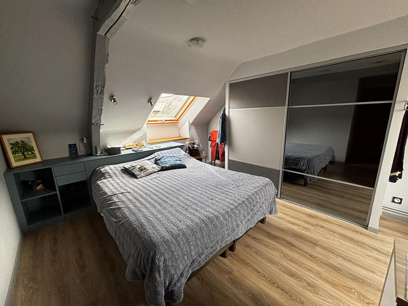 Maison - 198 m² - 8 pièces