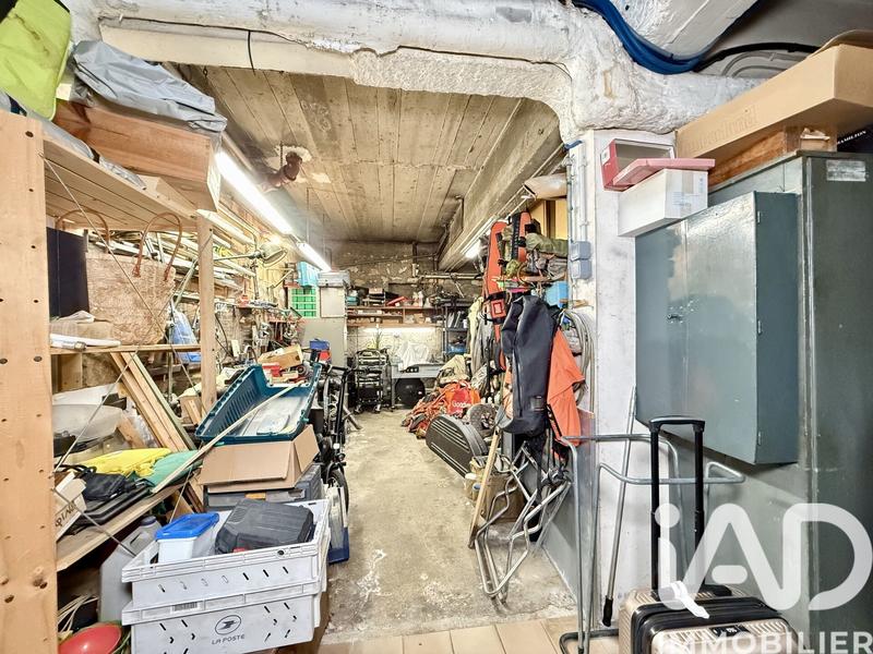 Maison - 230 m² - 8 pièces