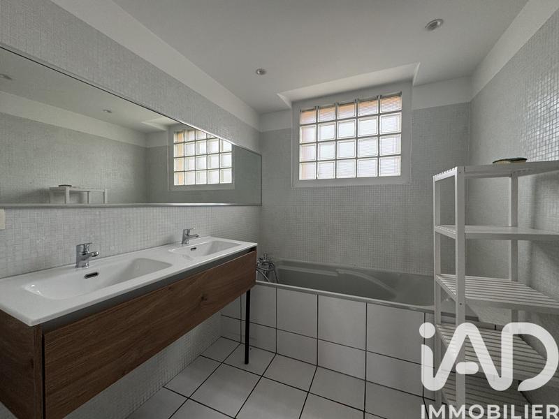 Loft - 105 m² - 5 pièces