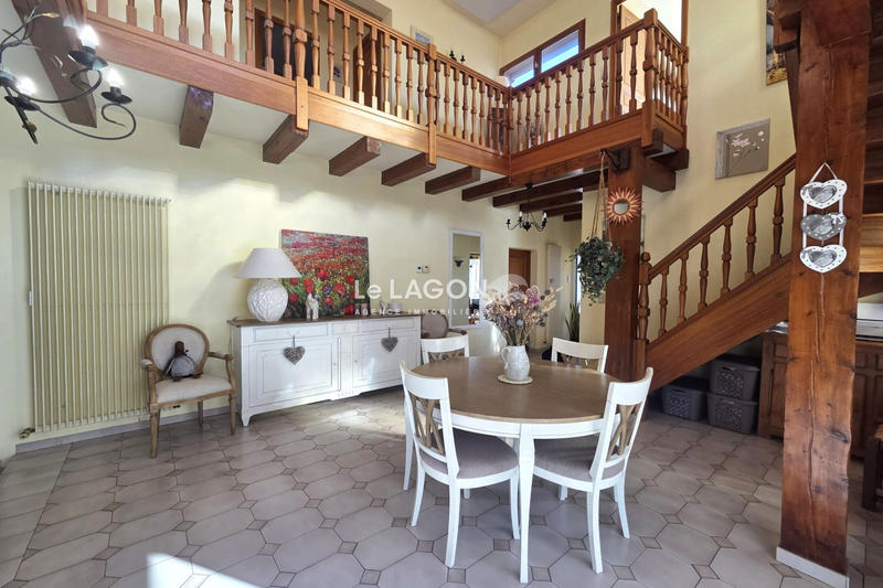 Maison - 170 m² - 6 pièces